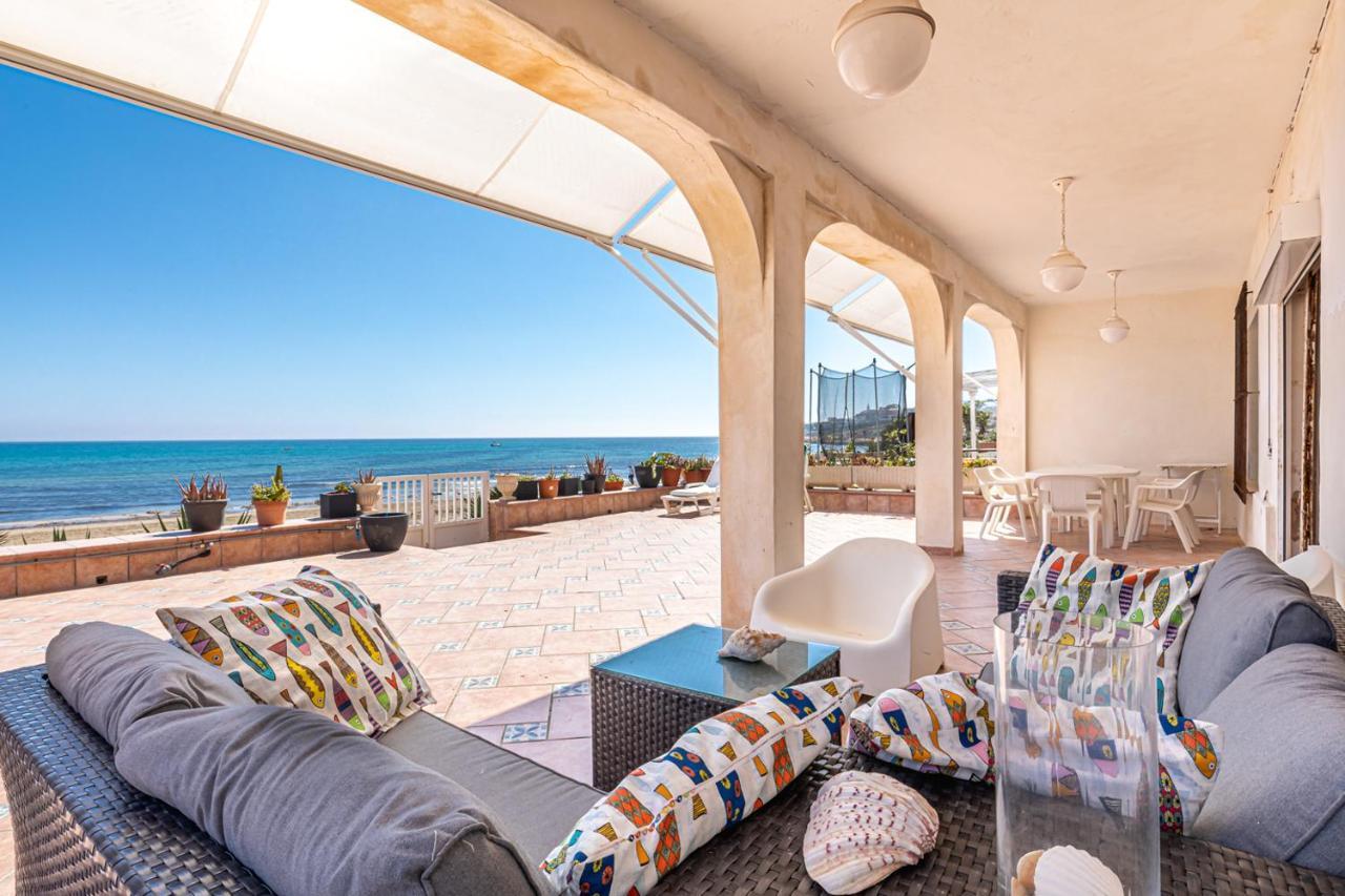 Beachfront Bliss: Apartamento A Pie De Playa Alicante Eksteriør bilde