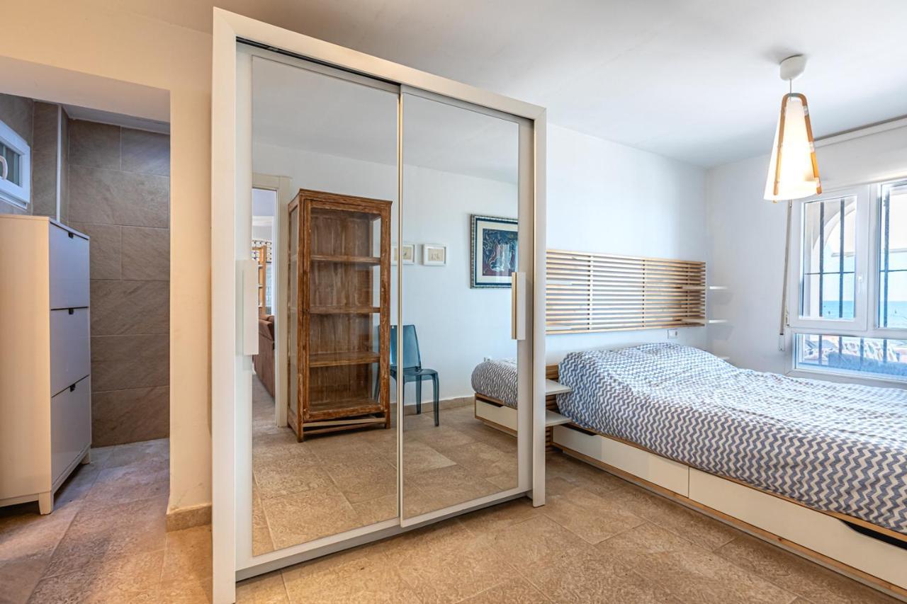 Beachfront Bliss: Apartamento A Pie De Playa Alicante Eksteriør bilde