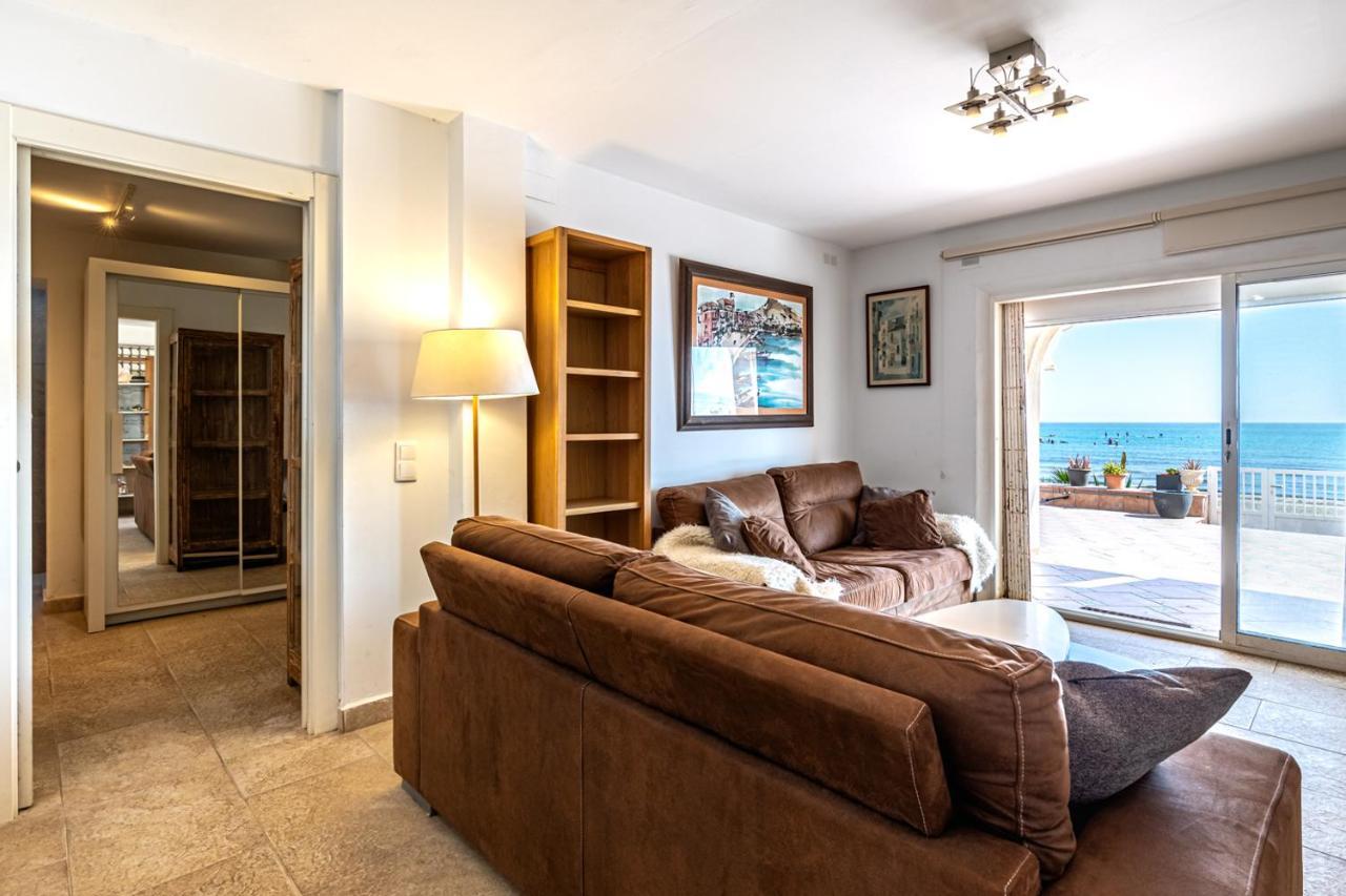 Beachfront Bliss: Apartamento A Pie De Playa Alicante Eksteriør bilde