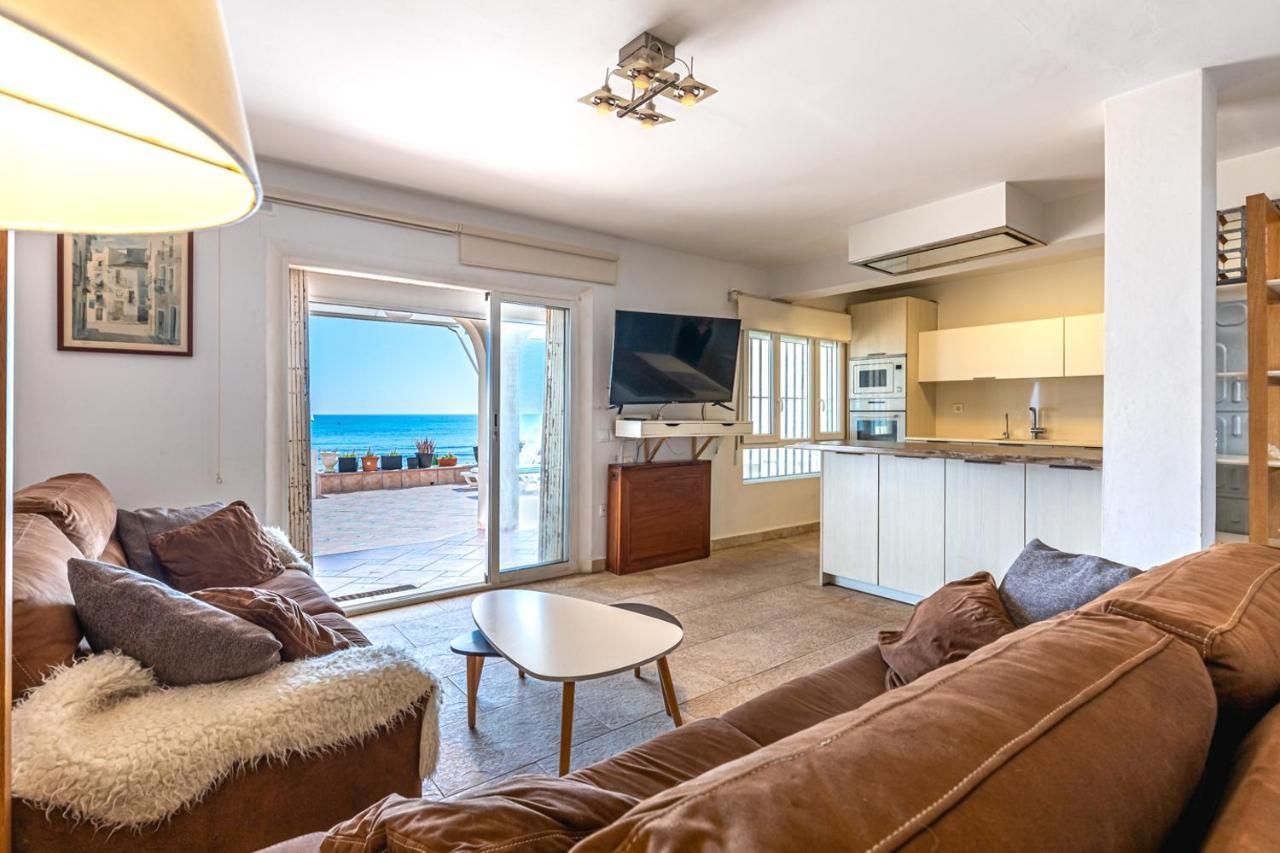 Beachfront Bliss: Apartamento A Pie De Playa Alicante Eksteriør bilde